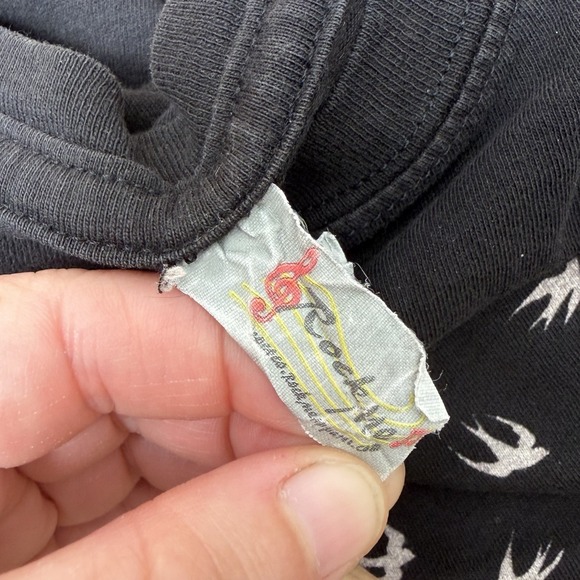 00s Twenty One Pilots "Don't Let Me Be Gone" Tour Tee Shirt Women's M Size - Picture 9 of 10